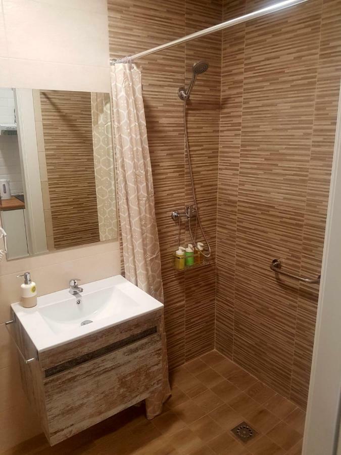 Apartments Naty Beach Малага Экстерьер фото