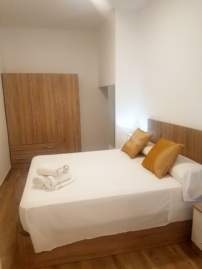 Apartments Naty Beach Малага Экстерьер фото